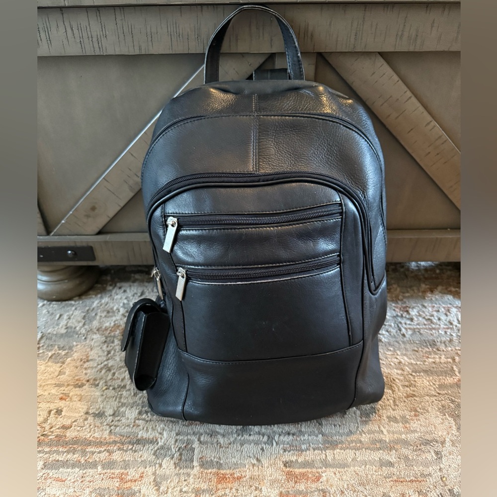 Wilson’s Leather Black Leather Backpack